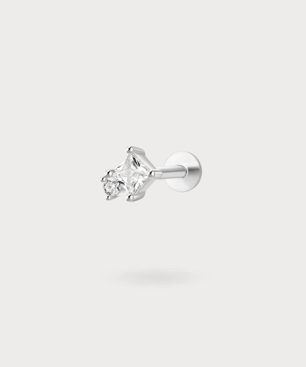 Gisela: the essence of elegance on your anti-helix