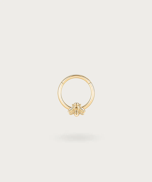 Gold-plated titanium bee hoop piercing