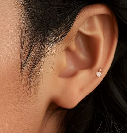 Sophisticated design of the Ermin piercing, a perfect gift for someone special