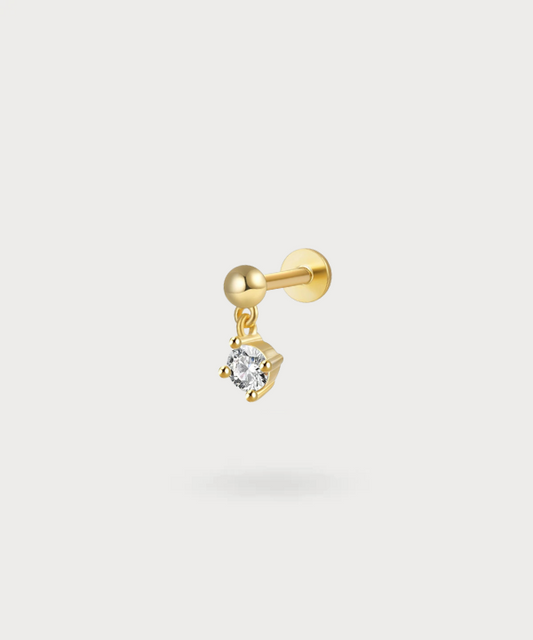 Arina, a lobe piercing with a zircon for discreet charm