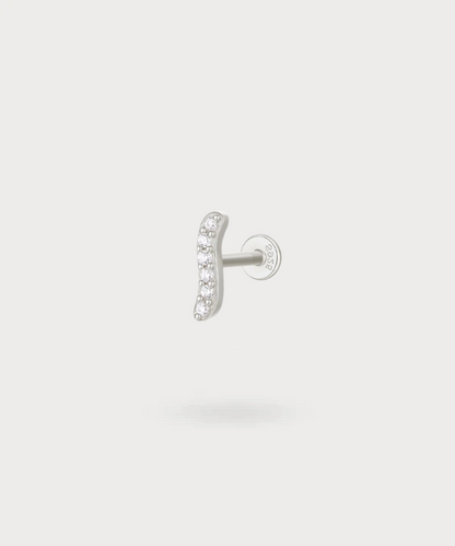 The subtle glow of the Lekora piercing, perfect for subtly illuminating the helix