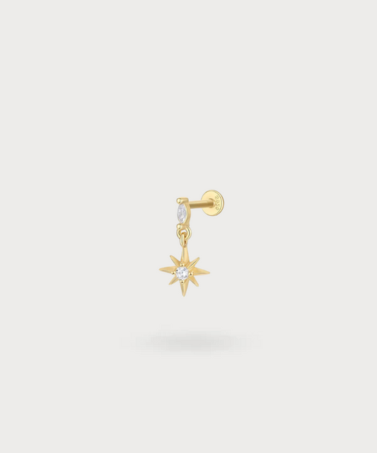 Ilargi flat piercing with a star and zircon, a celestial design for the ear