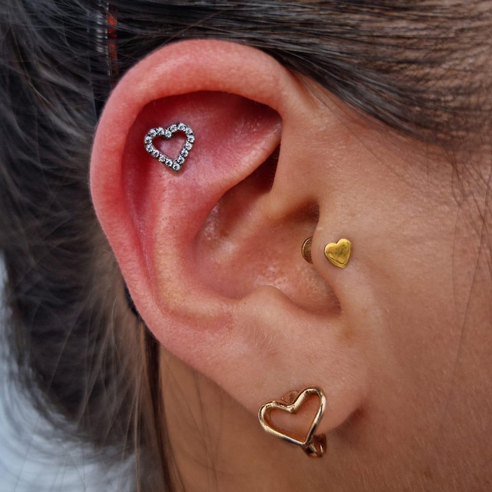 "Silver Heart Helix Piercing in titanium for women"